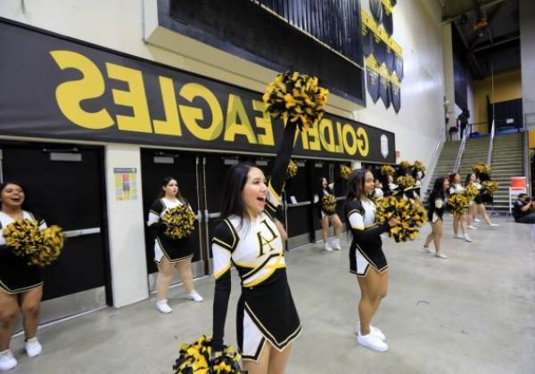 Cal State LA cheerleaders at homecoming